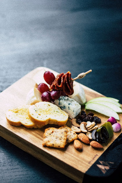 How to Create The Ultimate Cheese Board
